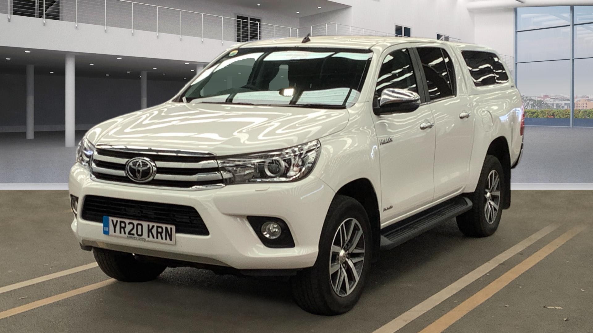TOYOTA Hilux
